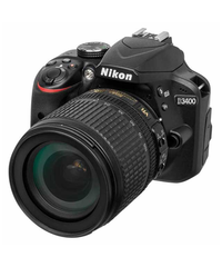 Зеркальный фотоаппарат Nikon D3400 kit (18-105mm VR) вид под углом справа