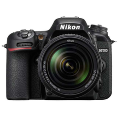 Зеркальный фотоаппарат Nikon D7500 body вид спереди