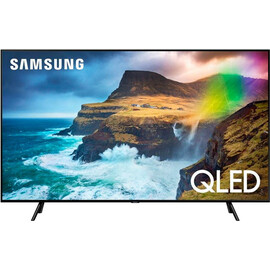 Телевизор Samsung QE82Q70R вид спереди
